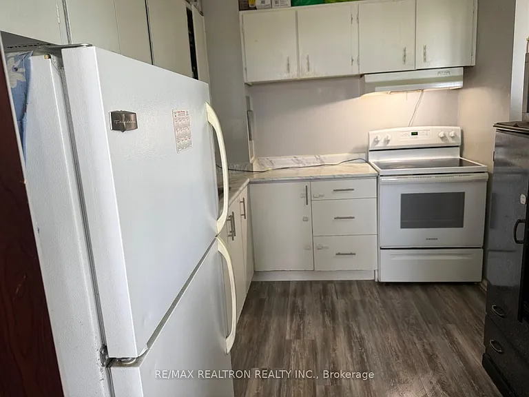 735 Don Mills Rd #1001 — Photo 2