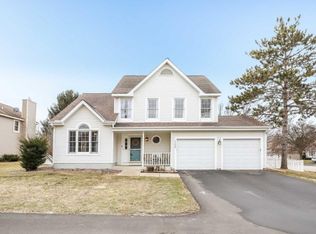 11037 Quebec Cir, Bloomington, MN 55438