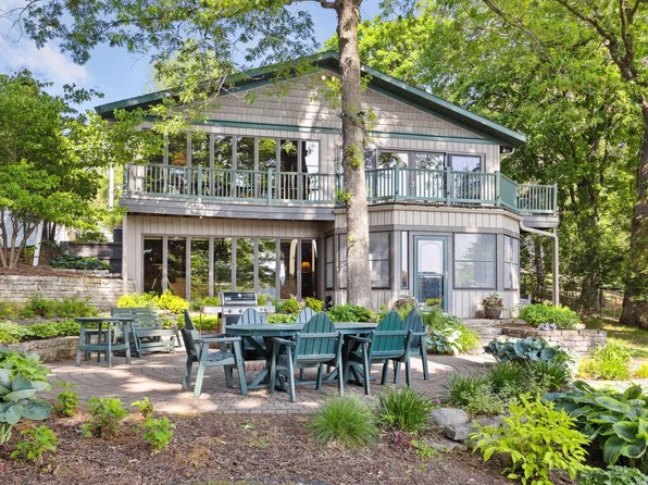 605 Homes Ct #A, Osceola, WI 54020