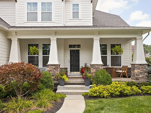 3rd image of 13267 Carmichael Ln
