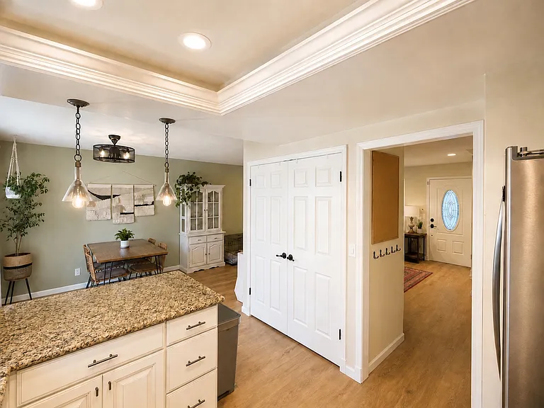 2820 Bollinger Canyon Rd — Photo 14