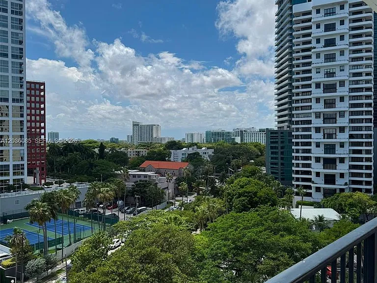 1450 Brickell Bay Dr #1003 — Photo 7