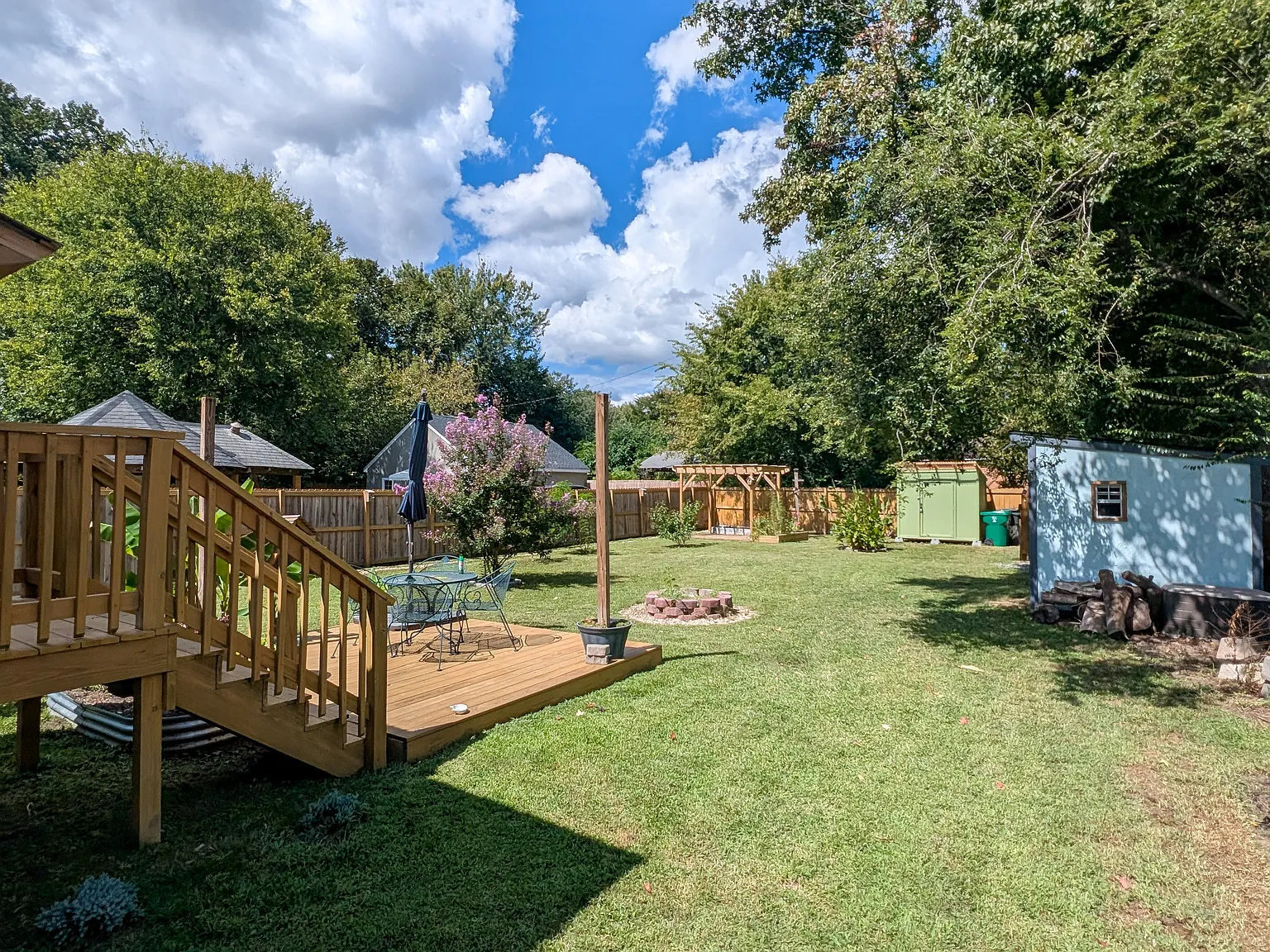 4 bed, 1345 sqft, $2,100 — Photo 4
