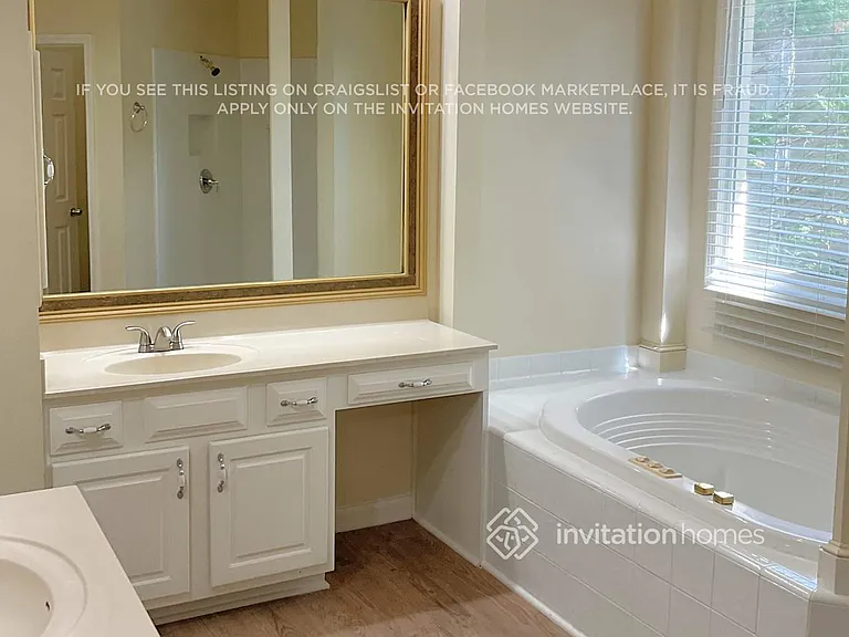 1942 Tristan Dr SE — Photo 16