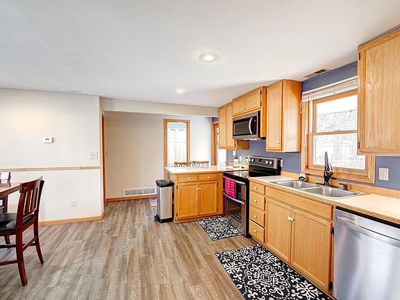 4th image of 510 N Nelson St