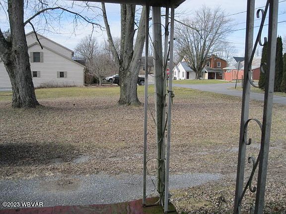 3rd image of 17 Wetzel Dr