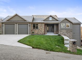 409 Silverwood Cir, Branson West, MO 65737