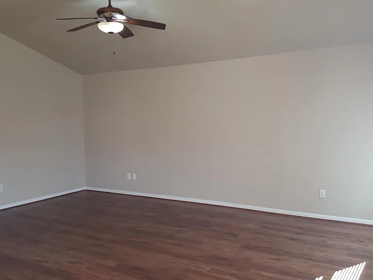 4003 Matson Mnr — Photo 11