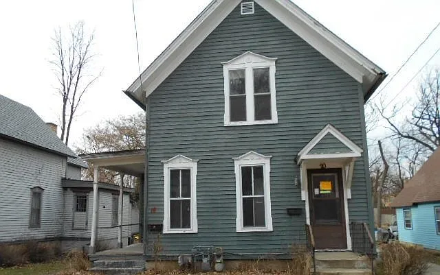 18 N Gifford St photo 1
