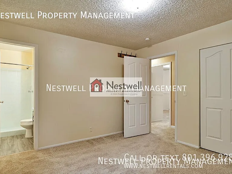 815 E Dusty Rock Pl — Photo 16