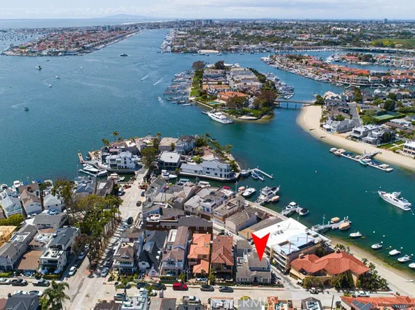 211 Emerald Ave, Newport Beach, CA 92662