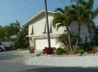 206 S Harbor Dr, Holmes Beach, FL 34217