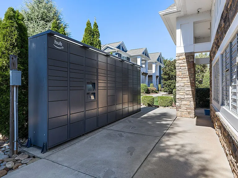 Bell Lake Norman — Photo 11