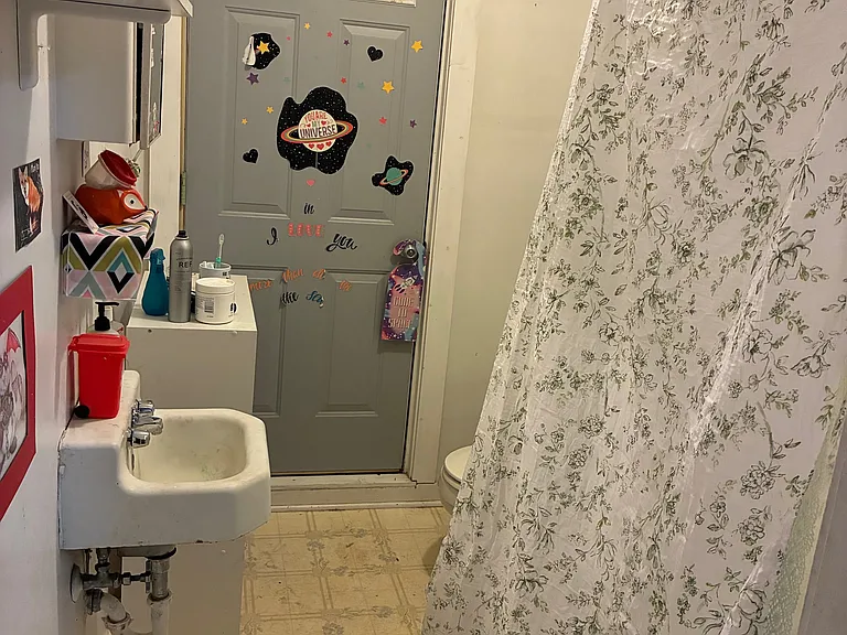 2078 Atwood Ave #A — Photo 5