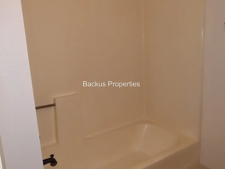 530 Pheasant Ridge Rd — Photo 11