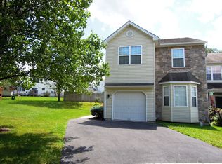 2144 Mill Valley Ln, Quakertown, PA 18951
