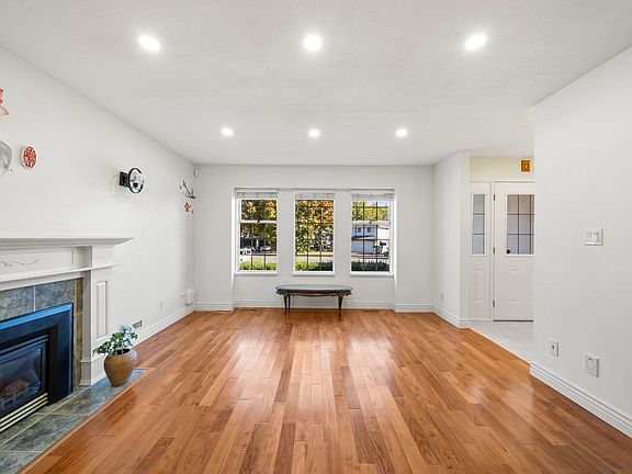 5th image of 9435 156a St