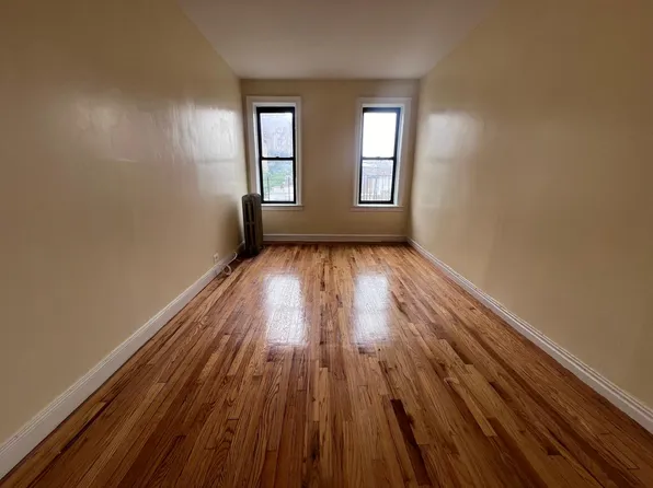 14 Bogardus Place image 6 of 13