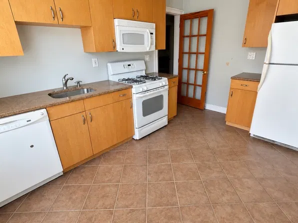 128 Montgomery St #6, Bloomfield, NJ 07003