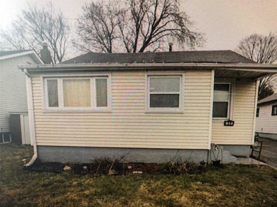 2nd image of 58 Cedar St