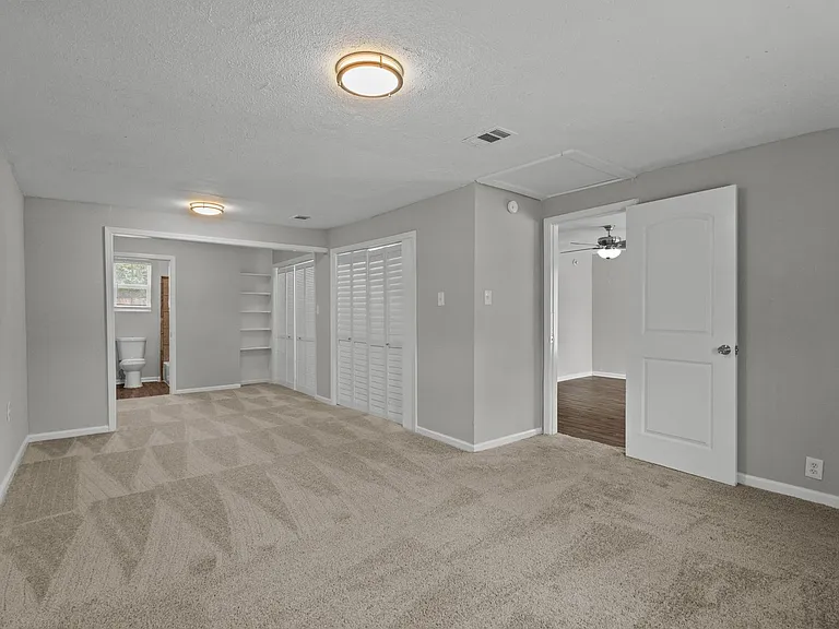 5931 Southville St — Photo 7