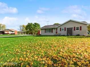 25045 S Bush Rd, Elwood, IL 60421