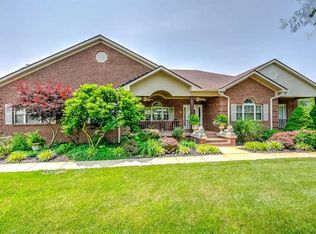 102 Lakeview Ct, Georgetown, KY 40324