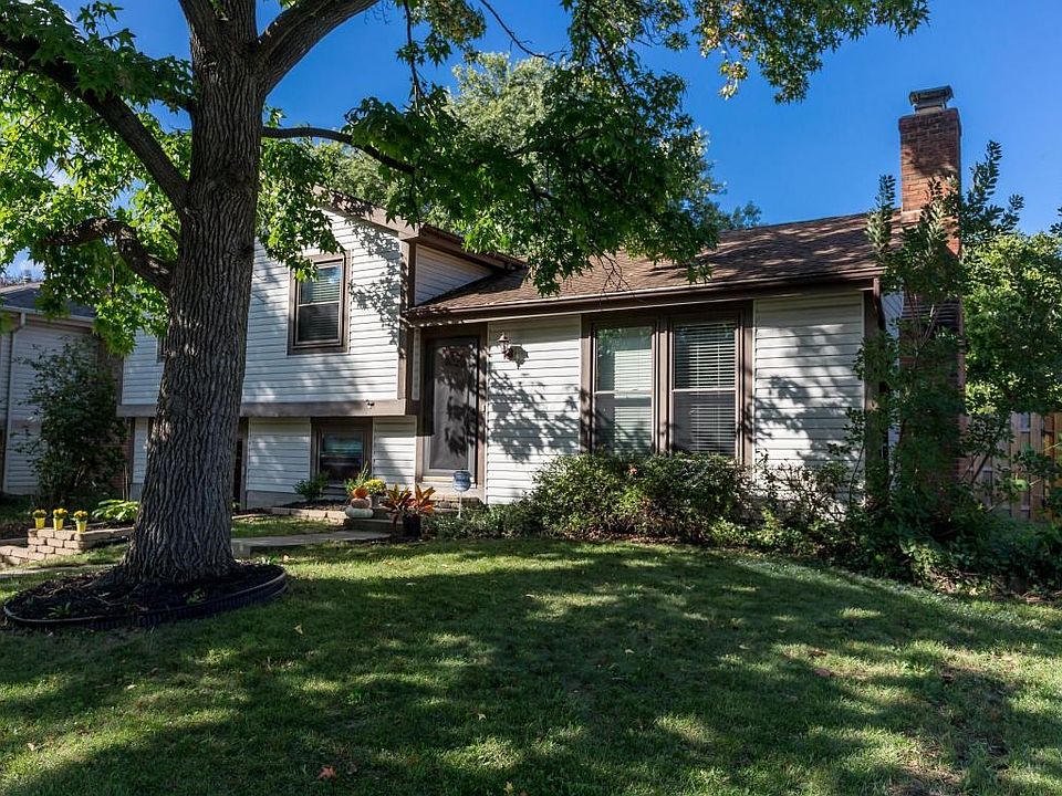 1st image of 2934 Charmwood Ct