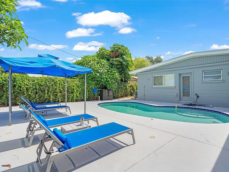 4801 Sarasota Ave — Photo 31