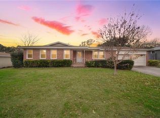 1708 Hilltop Dr, Waco, TX 76710