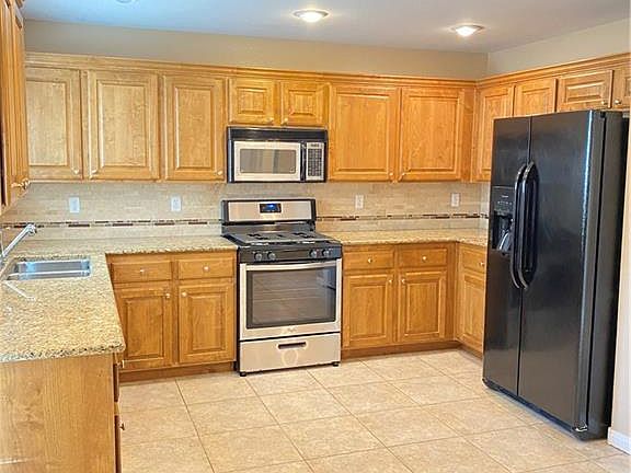 4th image of 8799 Brindisi Park Ave