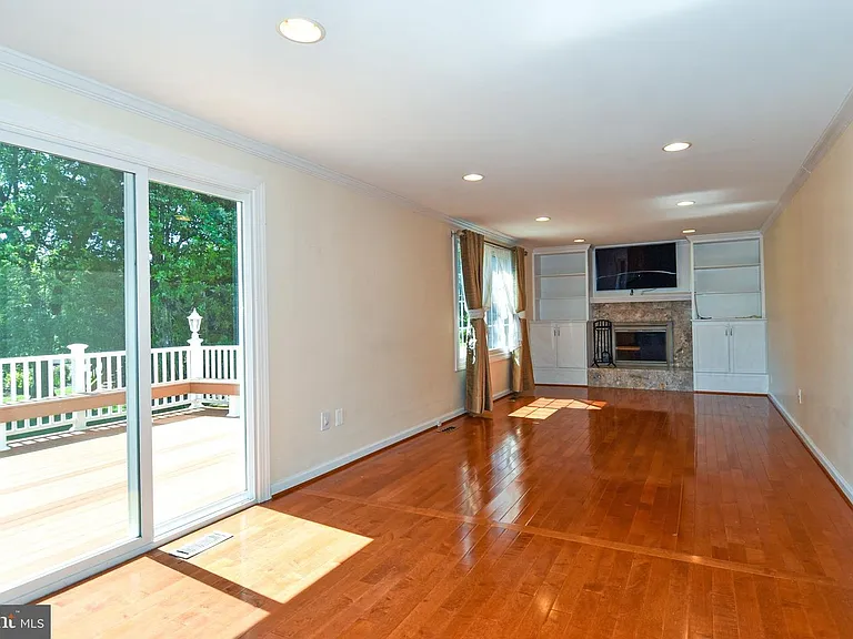 4037 Broadwire Dr — Photo 20