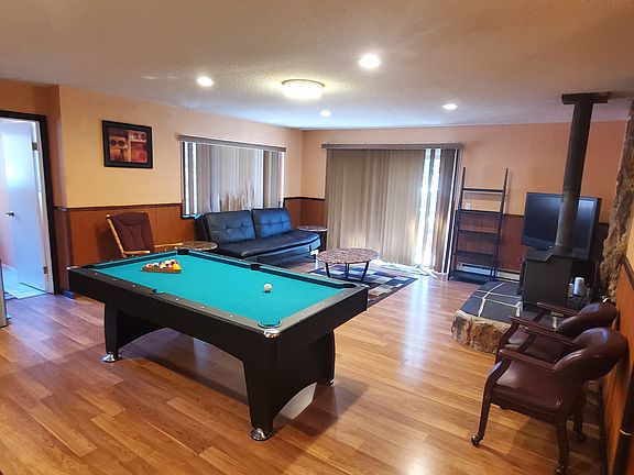 2nd image of 172 Hall Ct
