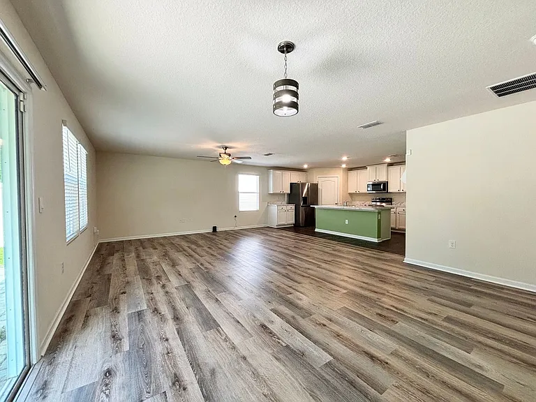 2270 Willow Springs Dr — Photo 19
