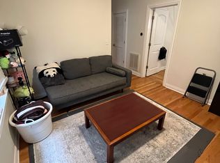2149 W Division St APT 1R, Chicago, IL 60622