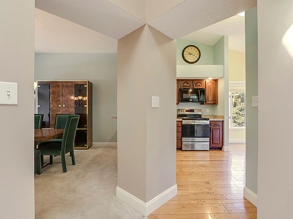 5th image of 217 Bokoshe Cir