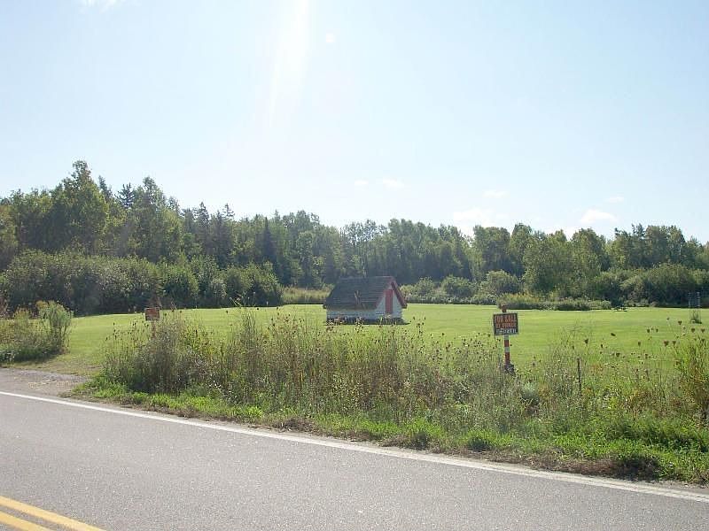 2nd image of 317 Lambert Rd
