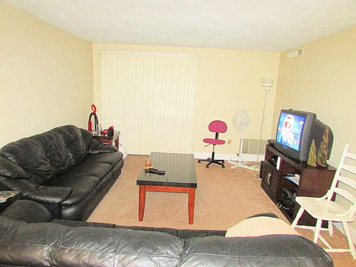 4th image of 42 West St APT 13