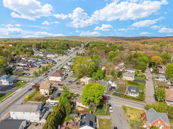 6 N Dell Ave, Kenvil, NJ 07847