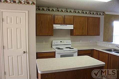 4th image of 1413 Thornhill Ln