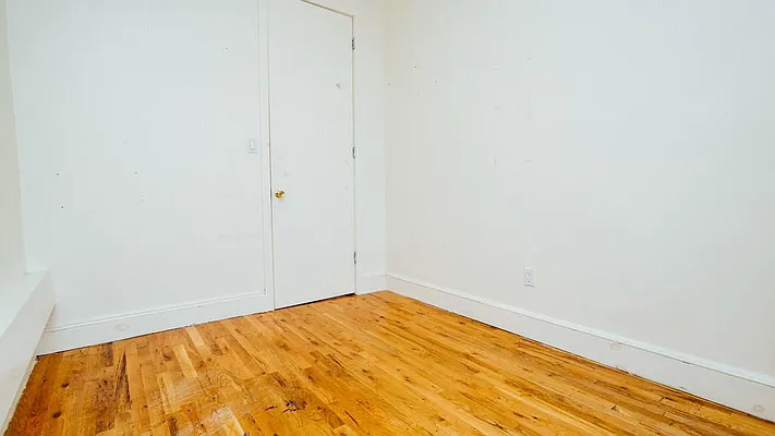 Rented by Nooklyn NYC LLC | media 3