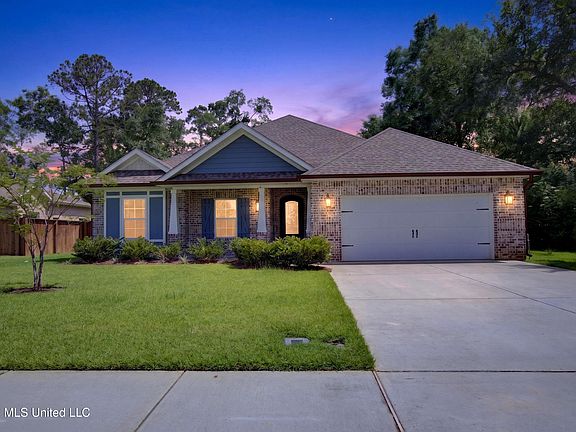 2nd image of 13509 Evergreen Dr