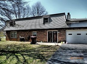 2nd image of 2210 Lakeland Dr