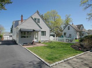 11 Thomas St, Albany, NY 12204