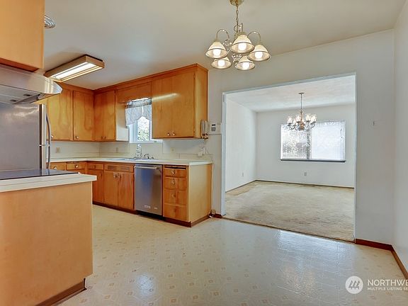 2nd image of 8512 Winona Street SW