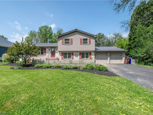 6670 James St, Poland, OH 44514