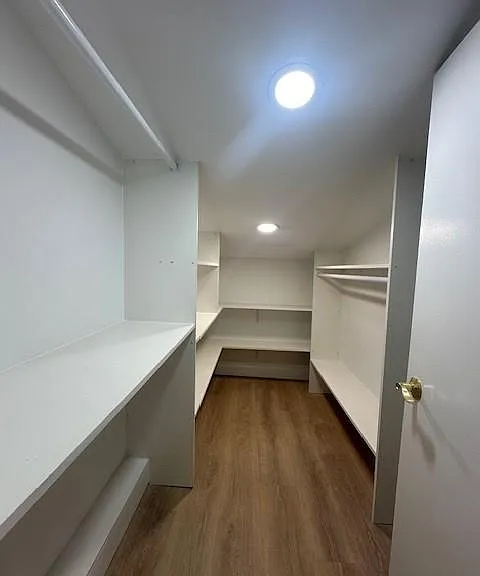 219 Hanover St #11 — Photo 10