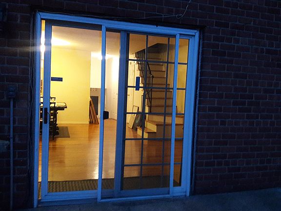 2nd Fl Deck/Backyard