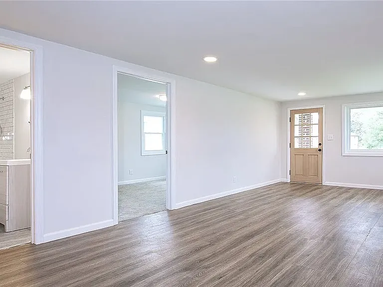 4 Millen St — Photo 3