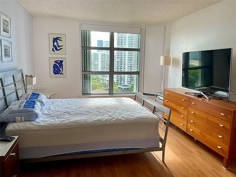 3400 NE 192nd St #1410 — Photo 8